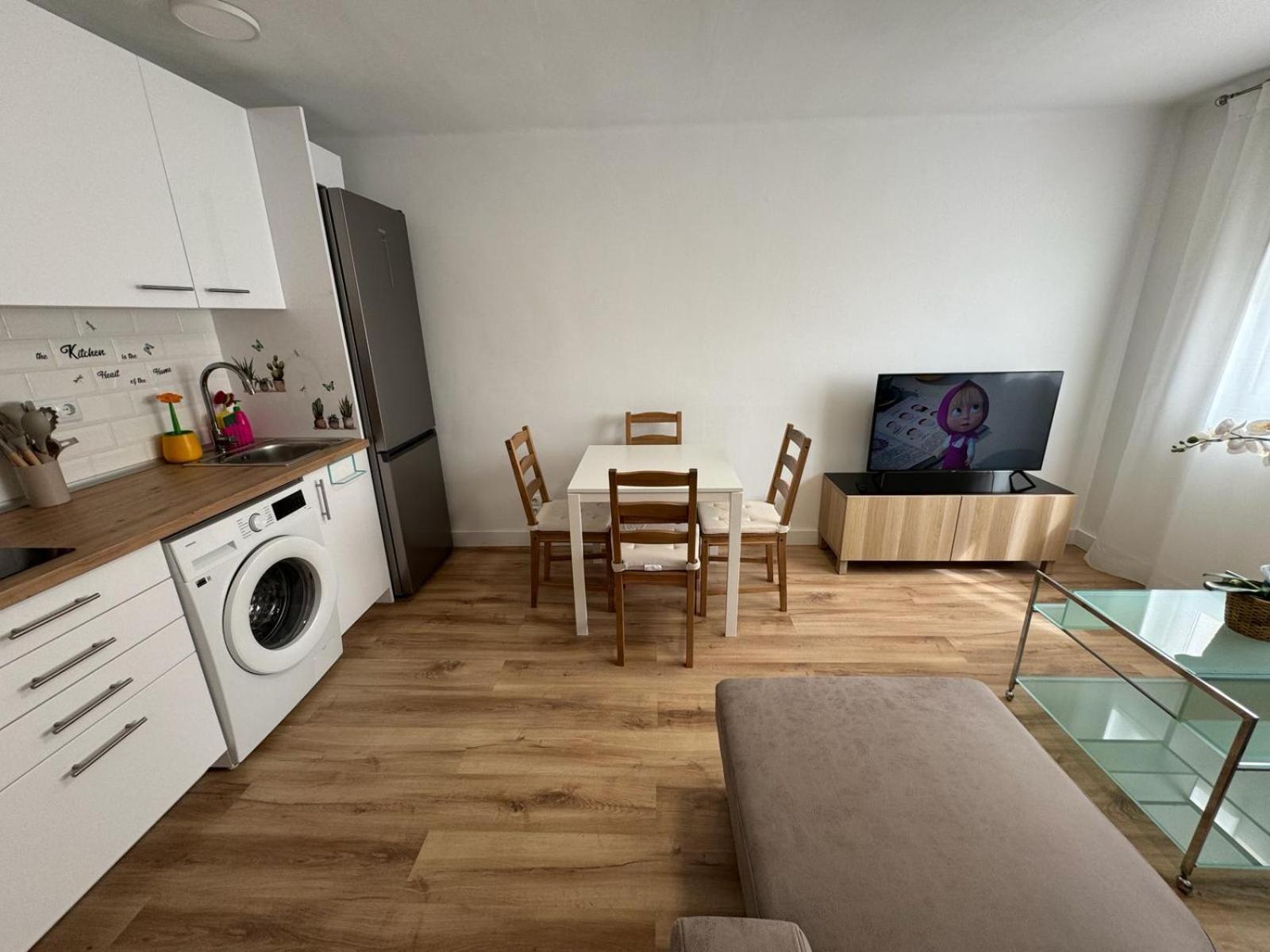 Acogedor Apartamento A 50 Metros Del Mar Cambrils Exteriör bild