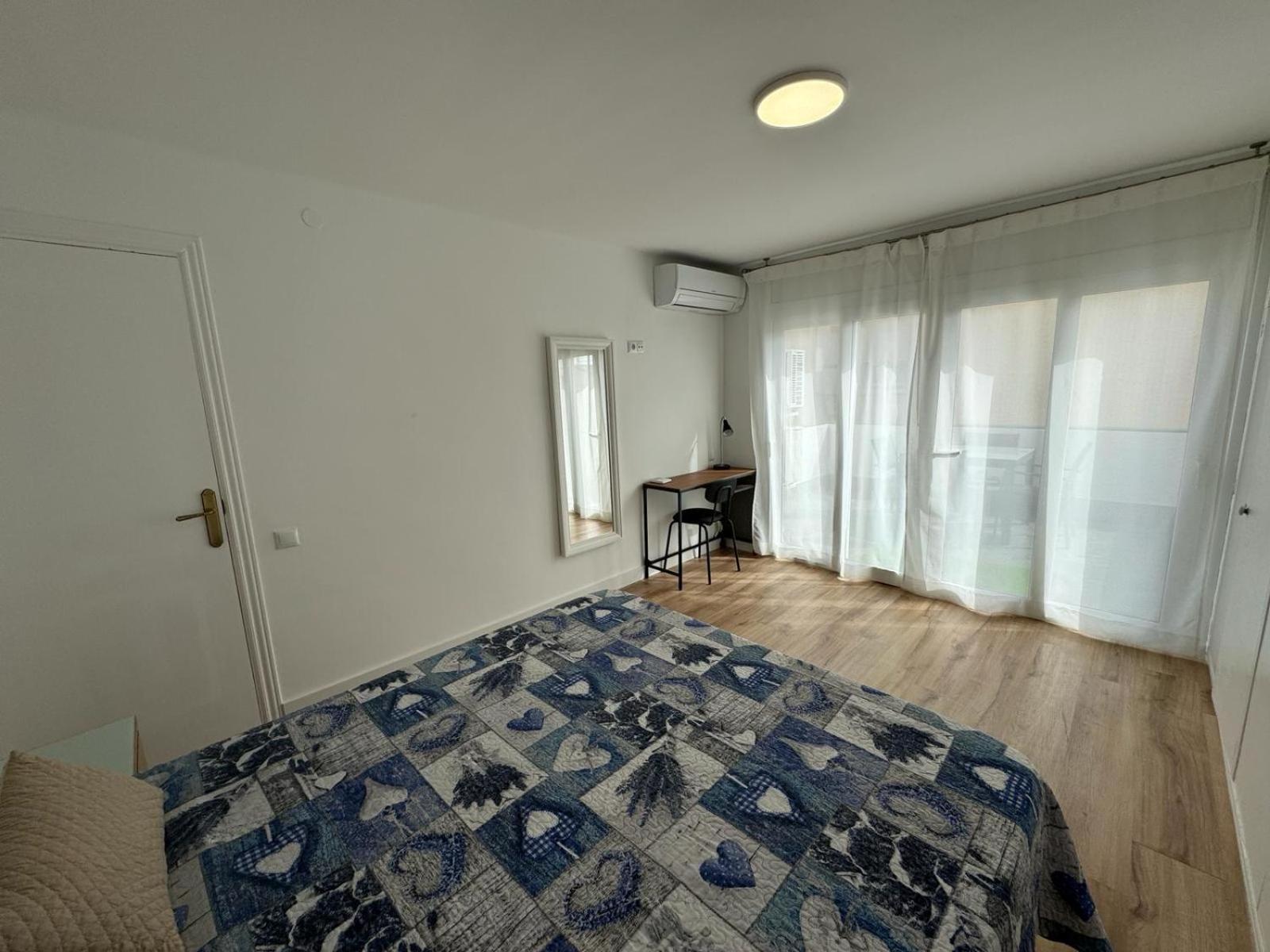 Acogedor Apartamento A 50 Metros Del Mar Cambrils Exteriör bild